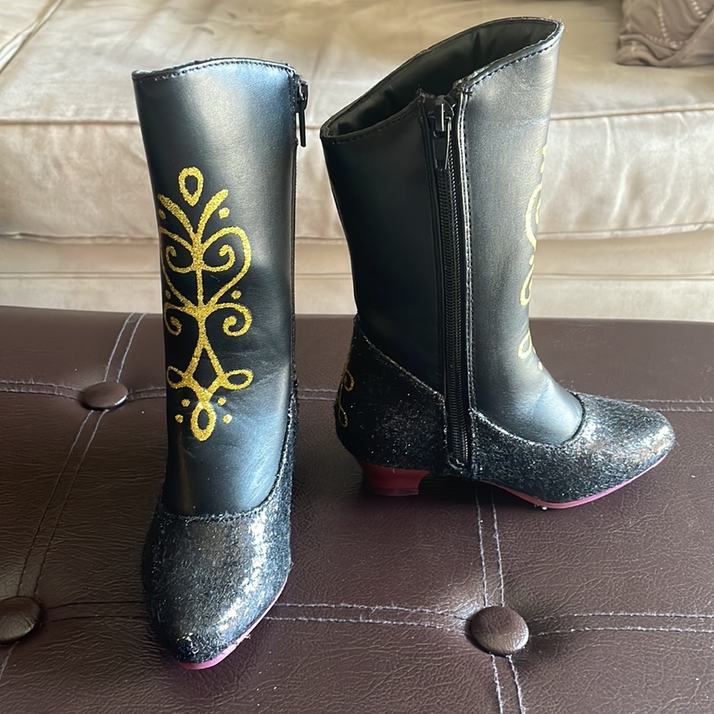 Disney Frozen Boots- Size 9/10 Toddler